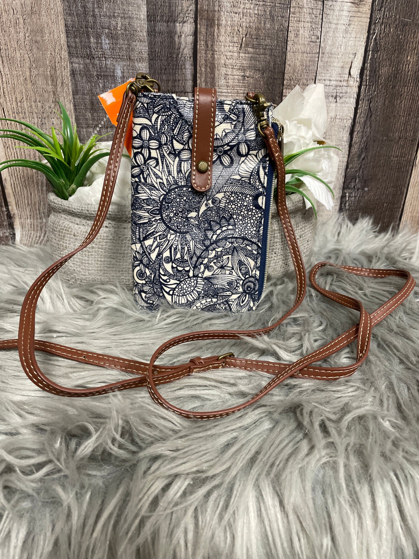 Crossbody By Sakroots, Size: Small