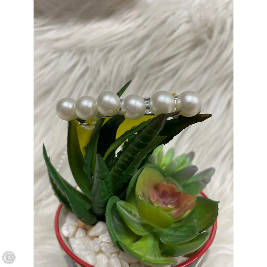 Hair Accessory By Cme