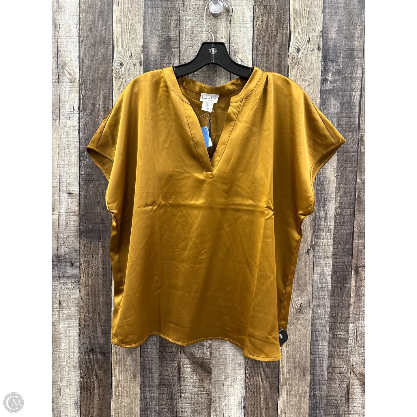 Top Short Sleeve By Nicole By Nicole Miller In Gold, Size: Xxl