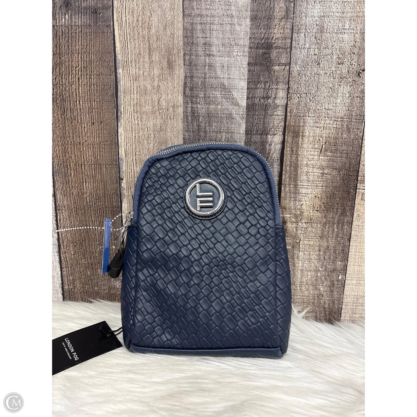 Crossbody By London Fog, Size: Medium