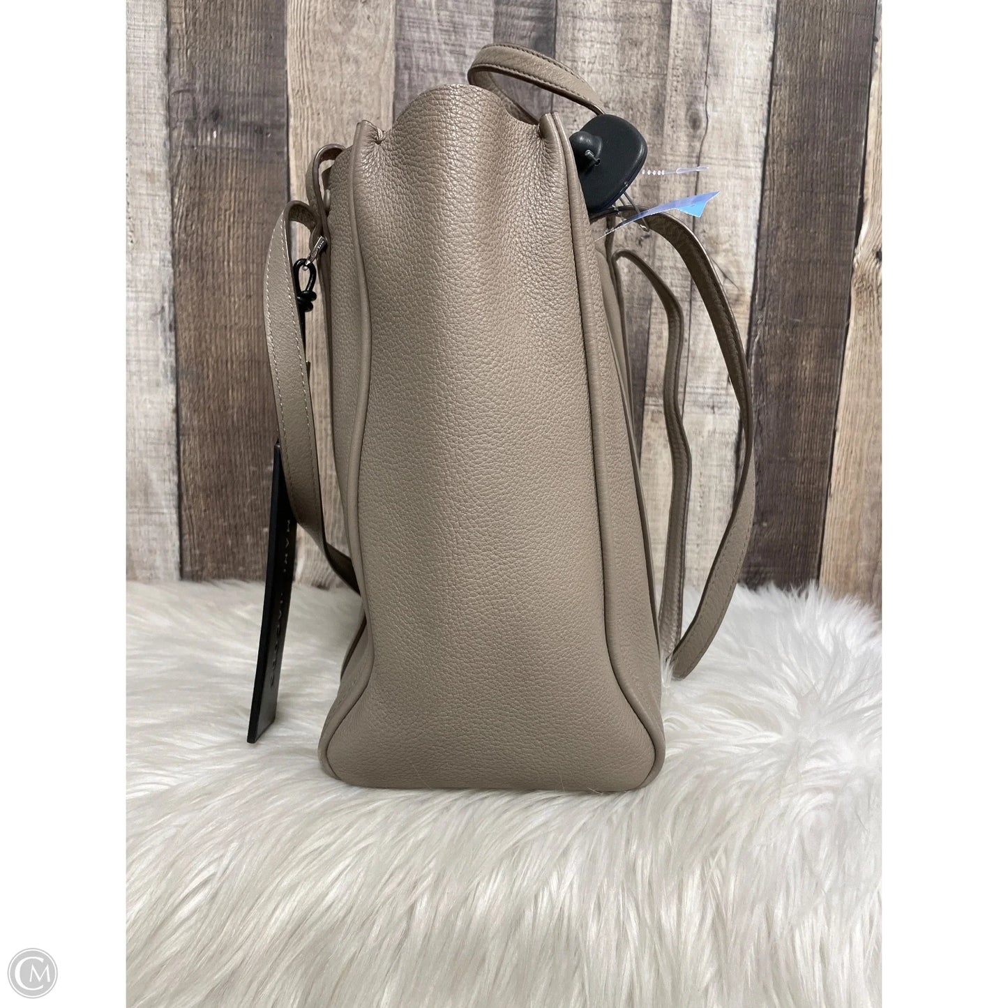 Handbag Luxury Designer By Marc Jacobs, Size: Medium