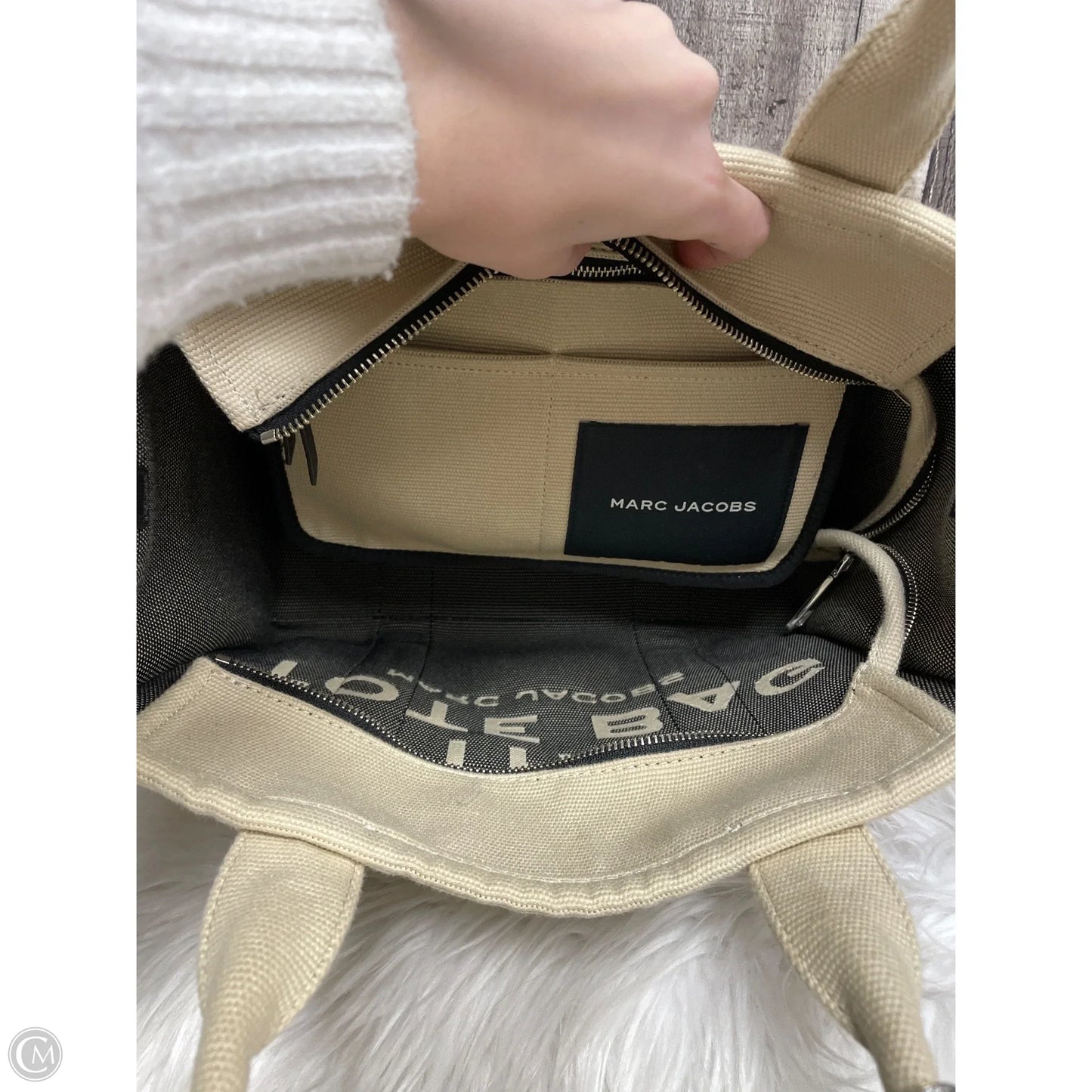 Tote Luxury Designer By Marc Jacobs, Size: Large