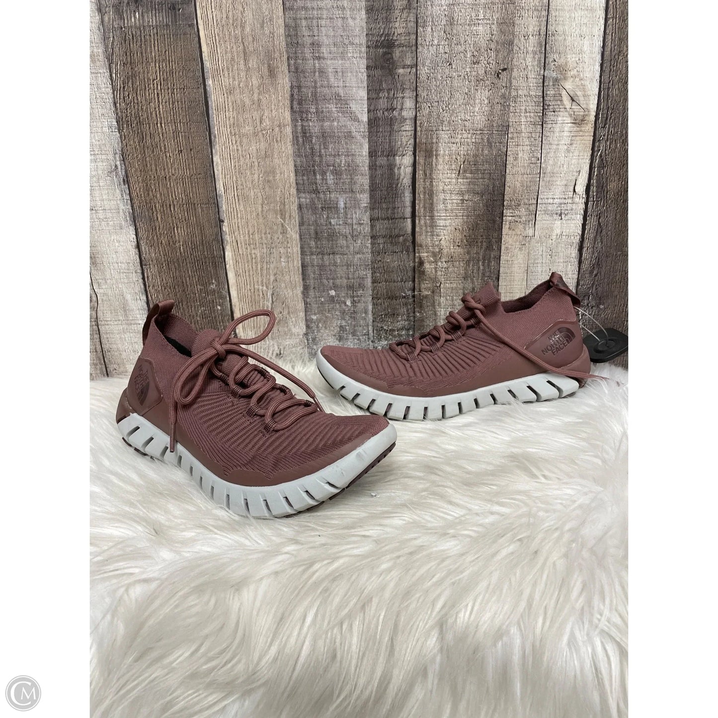 Shoes Athletic By The North Face In Maroon, Size: 7