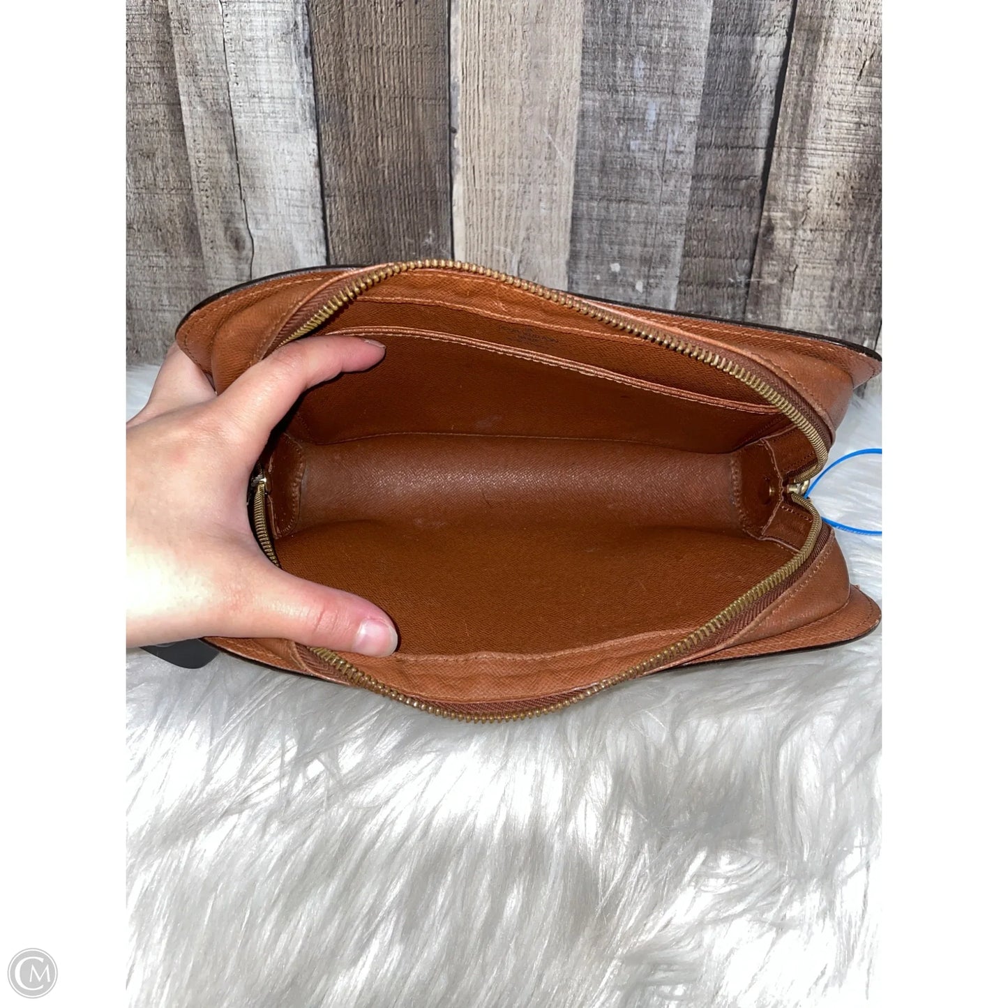 Clutch Luxury Designer By Louis Vuitton, Size: Medium