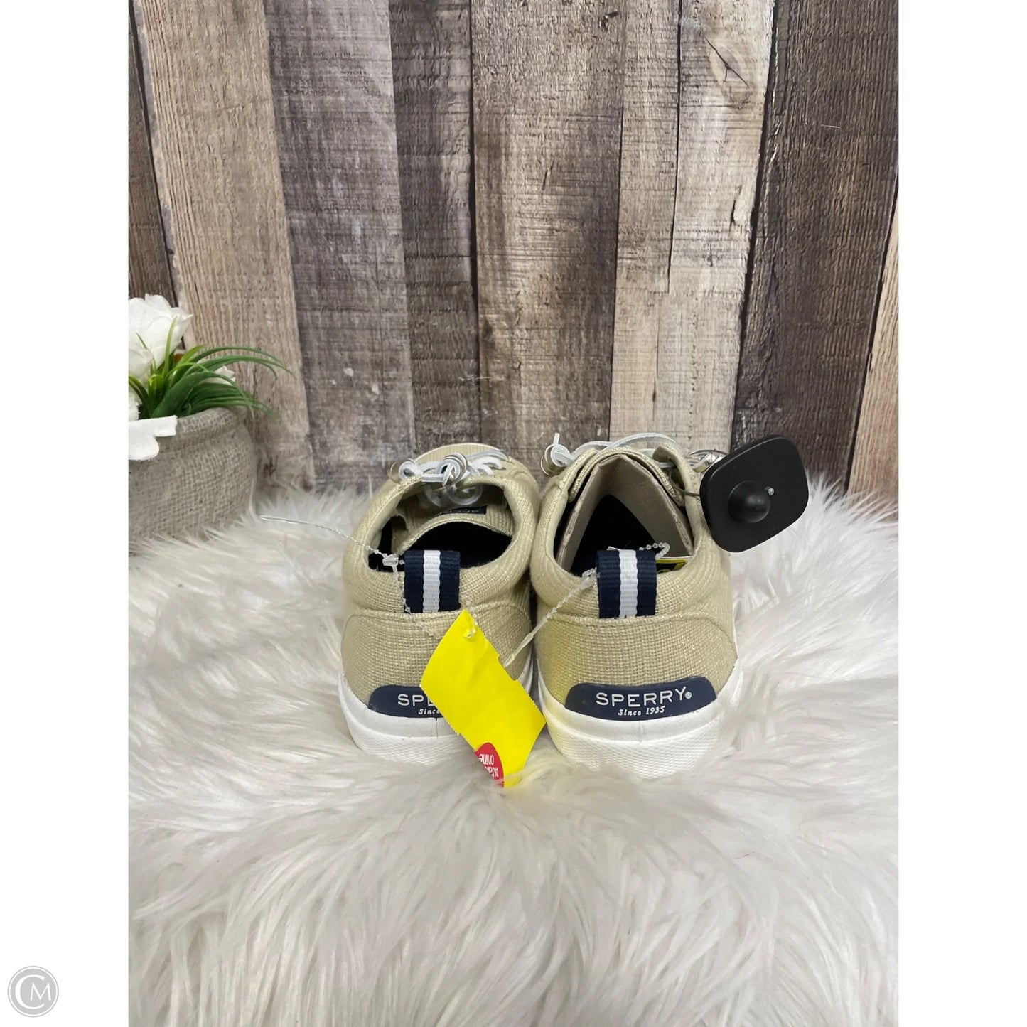 Shoes Flats By Sperry In Gold, Size: 10