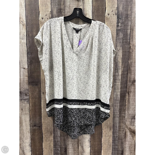 Top Short Sleeve By Simply Vera In Multi-colored, Size: Xl