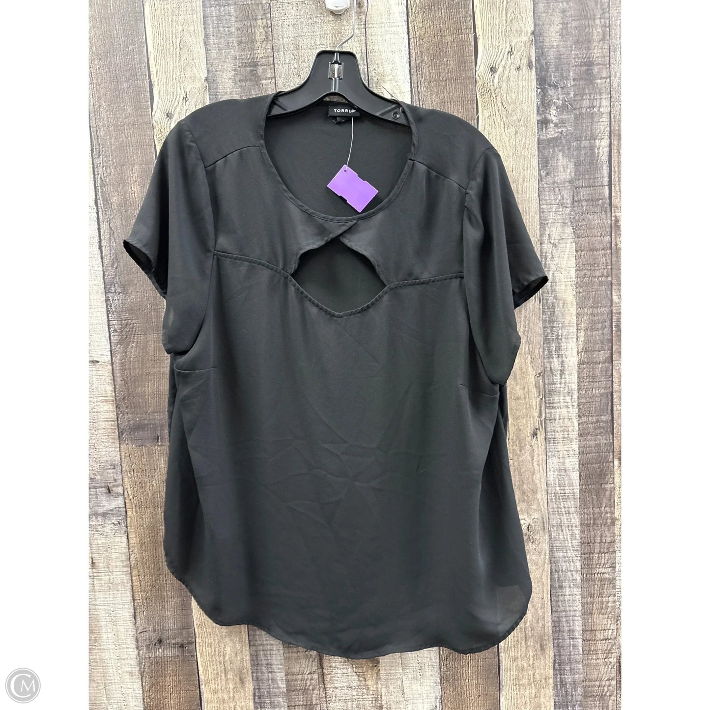 Top Short Sleeve By Torrid In Black, Size: L