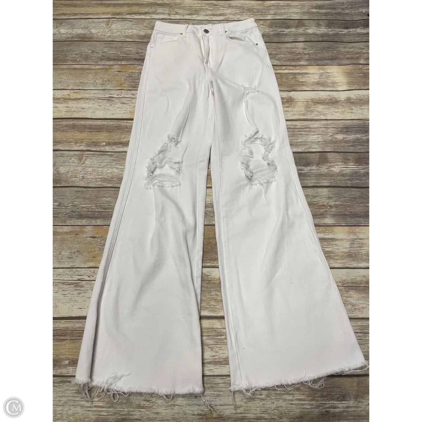 Jeans Flared By Risen In White Denim, Size: 6