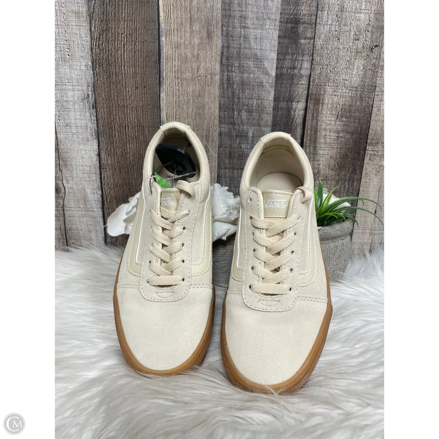 Shoes Sneakers By Vans In Cream, Size: 7