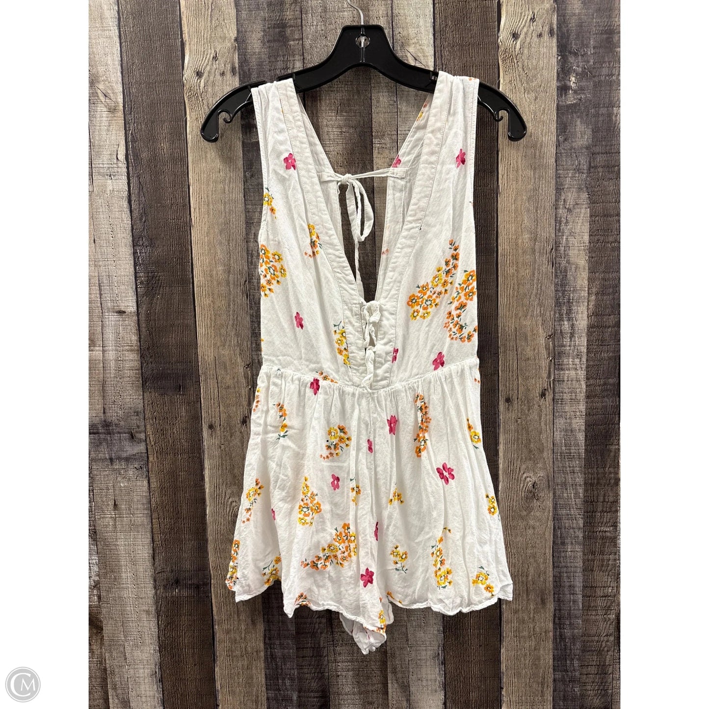 Romper By Urban Outfitters In White, Size: 4