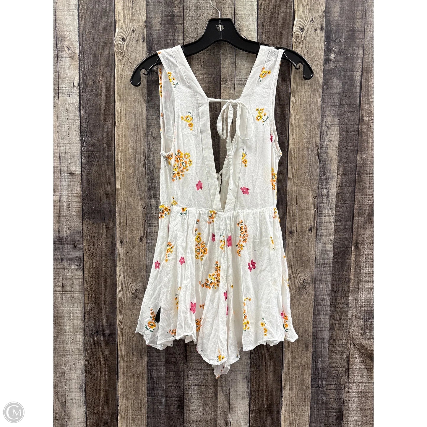 Romper By Urban Outfitters In White, Size: 4