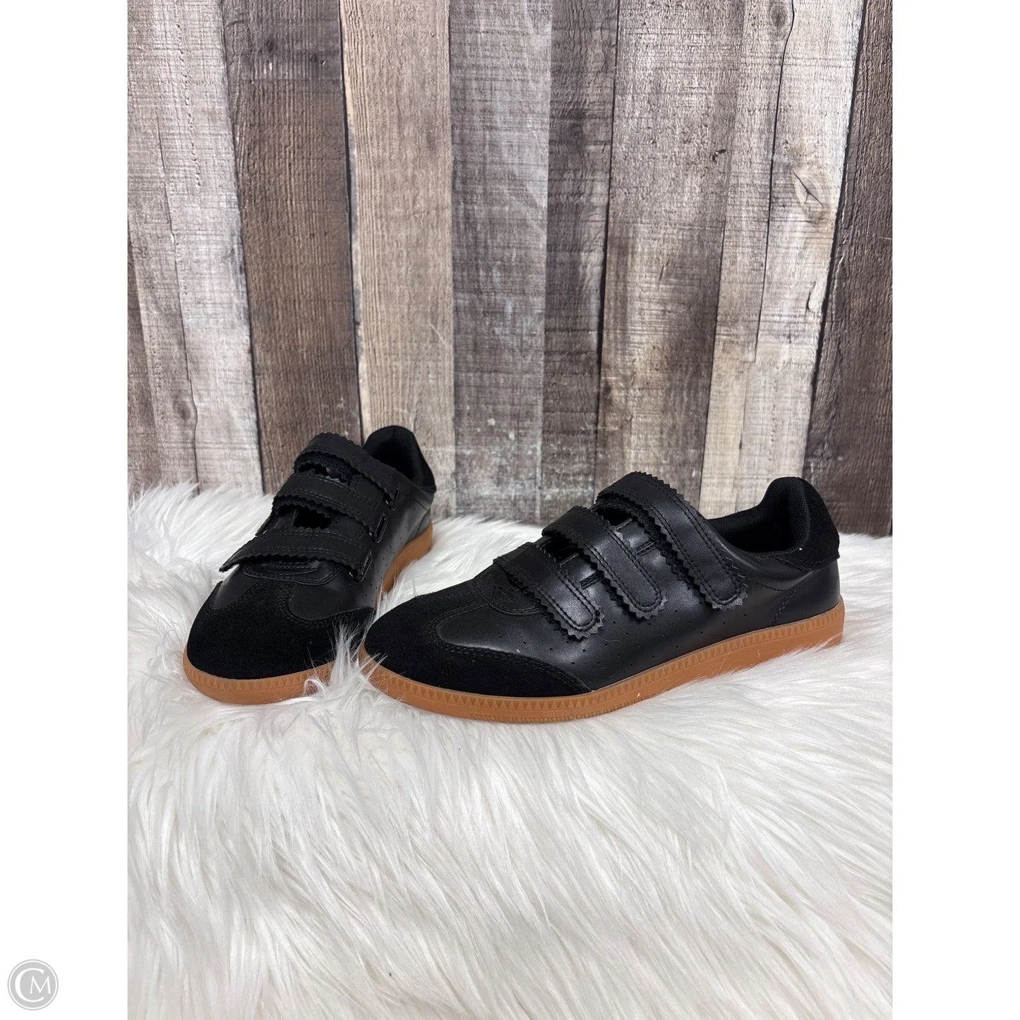 Shoes Sneakers By Steve Madden In Black, Size: 9