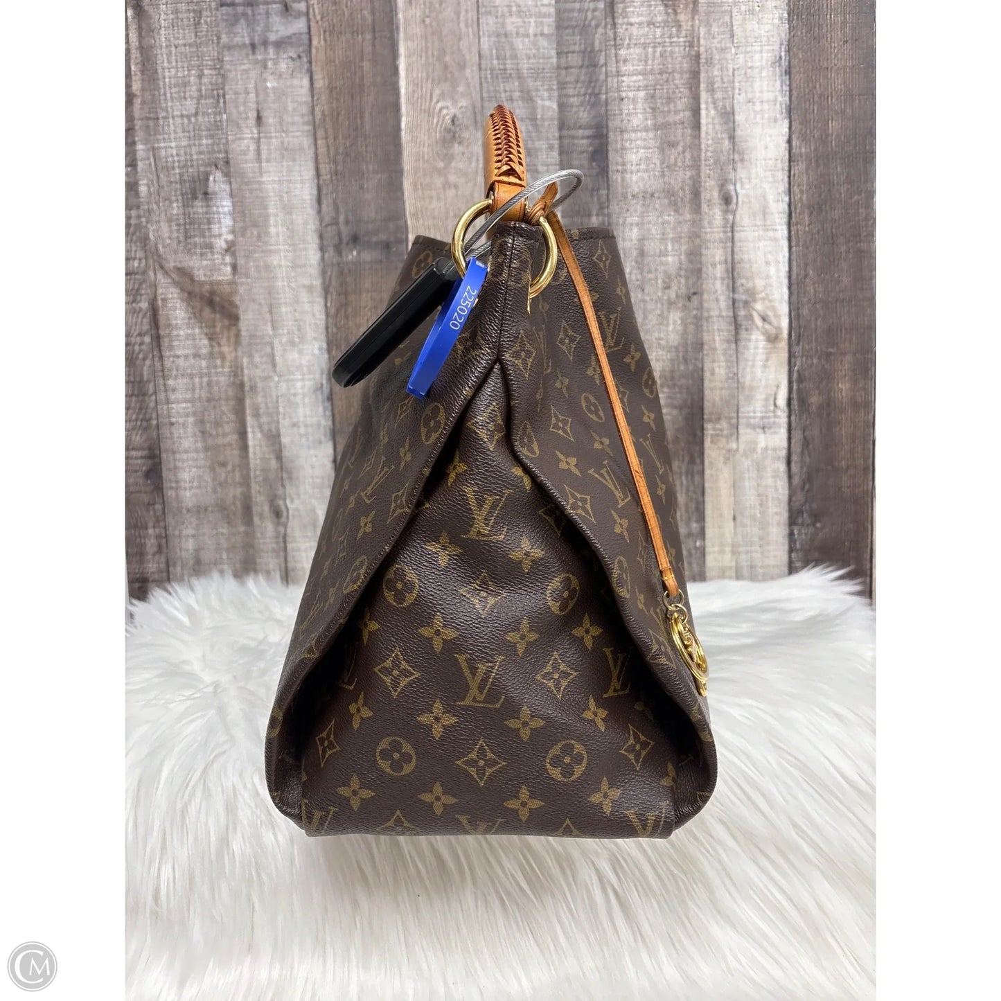 Handbag Luxury Designer By Louis Vuitton, Size: Large