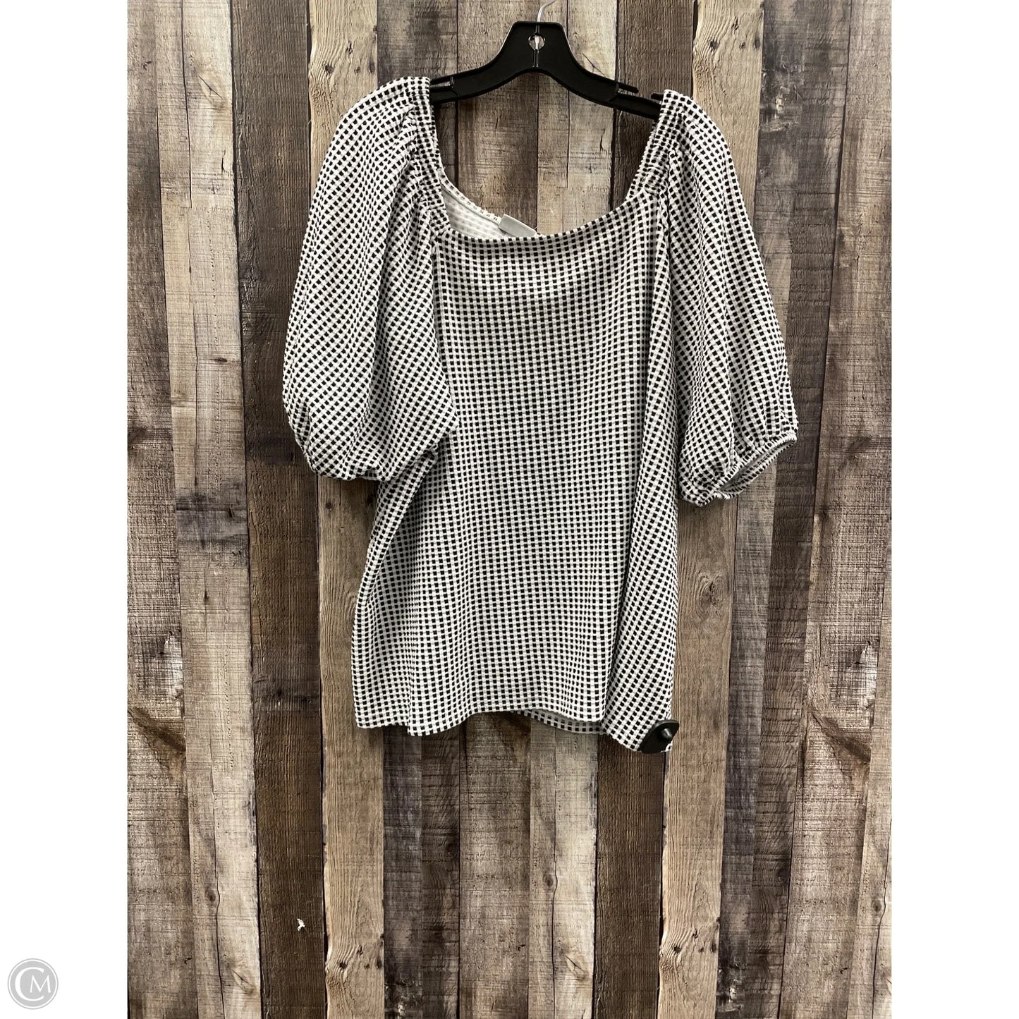 Top Short Sleeve By Ava & Viv In Black & White, Size: 3x