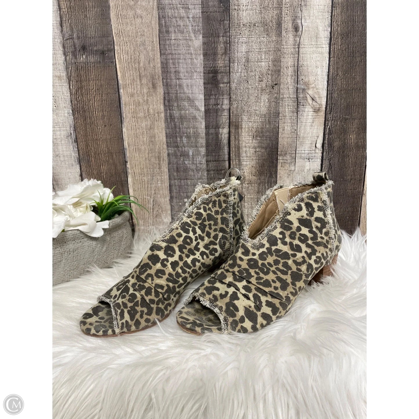 Boots Ankle Heels By Very J In Animal Print, Size: 9