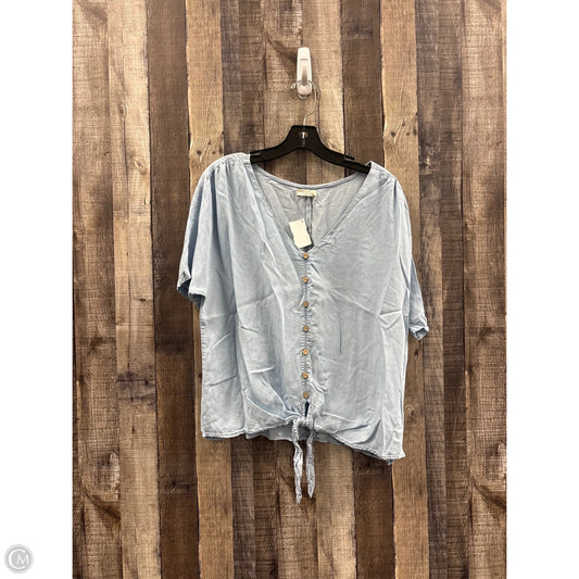Top Short Sleeve By Harper In Blue, Size: Xl
