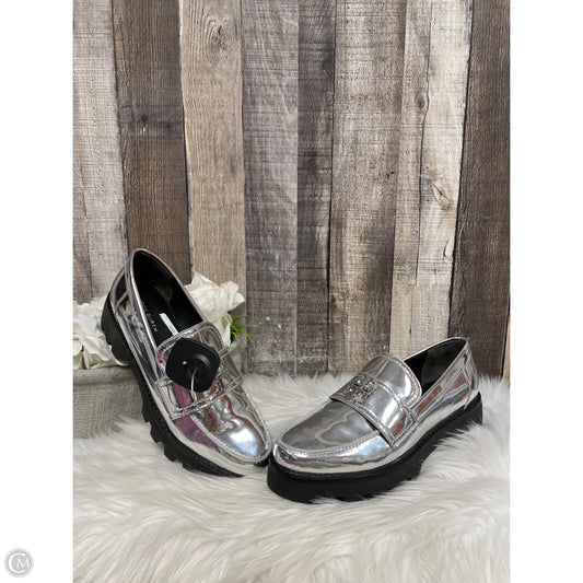 Shoes Designer By Tory Burch In Silver, Size: 7