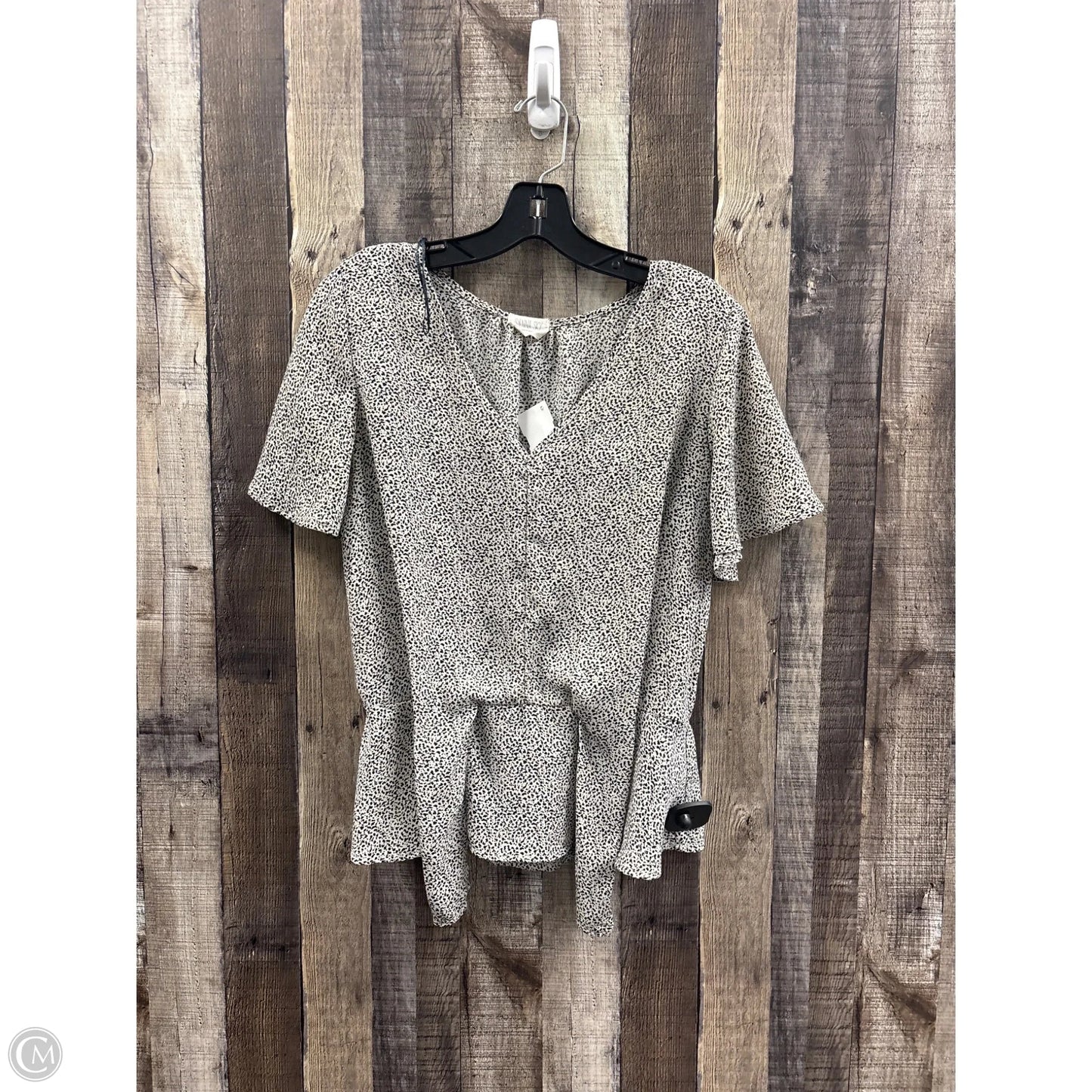 Top Short Sleeve By Sienna Sky In Black & White, Size: M