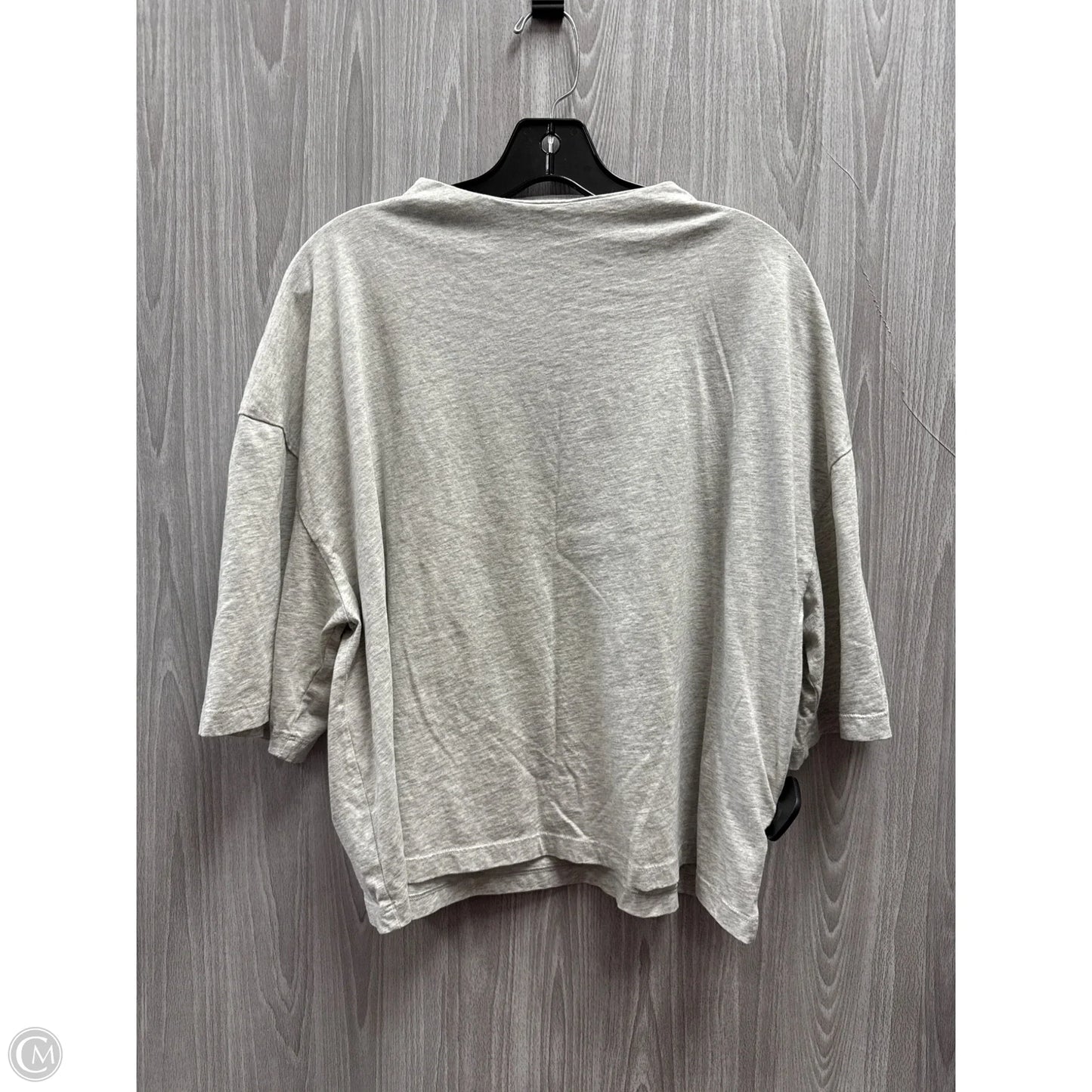 Top Short Sleeve By Abercrombie And Fitch In Grey, Size: Xl