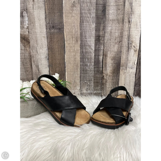 Sandals Flats By Clarks In Black, Size: 8