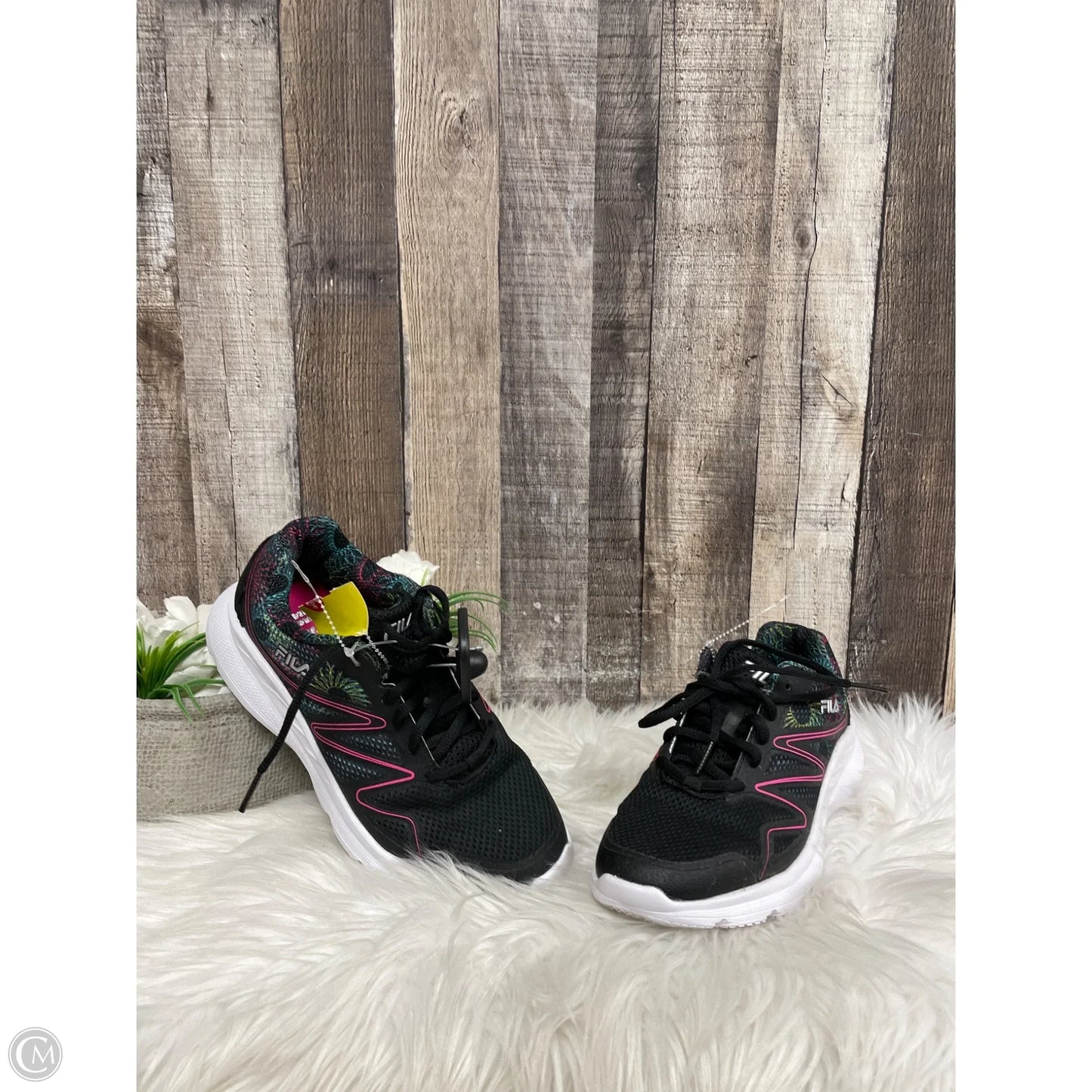 Shoes Athletic By Fila In Multi-colored, Size: 8