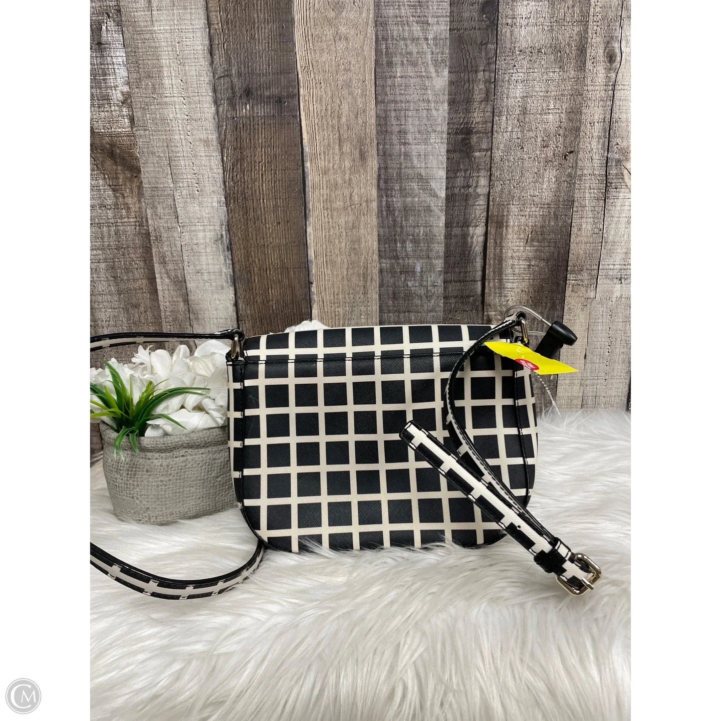 Crossbody Designer By Kate Spade, Size: Medium