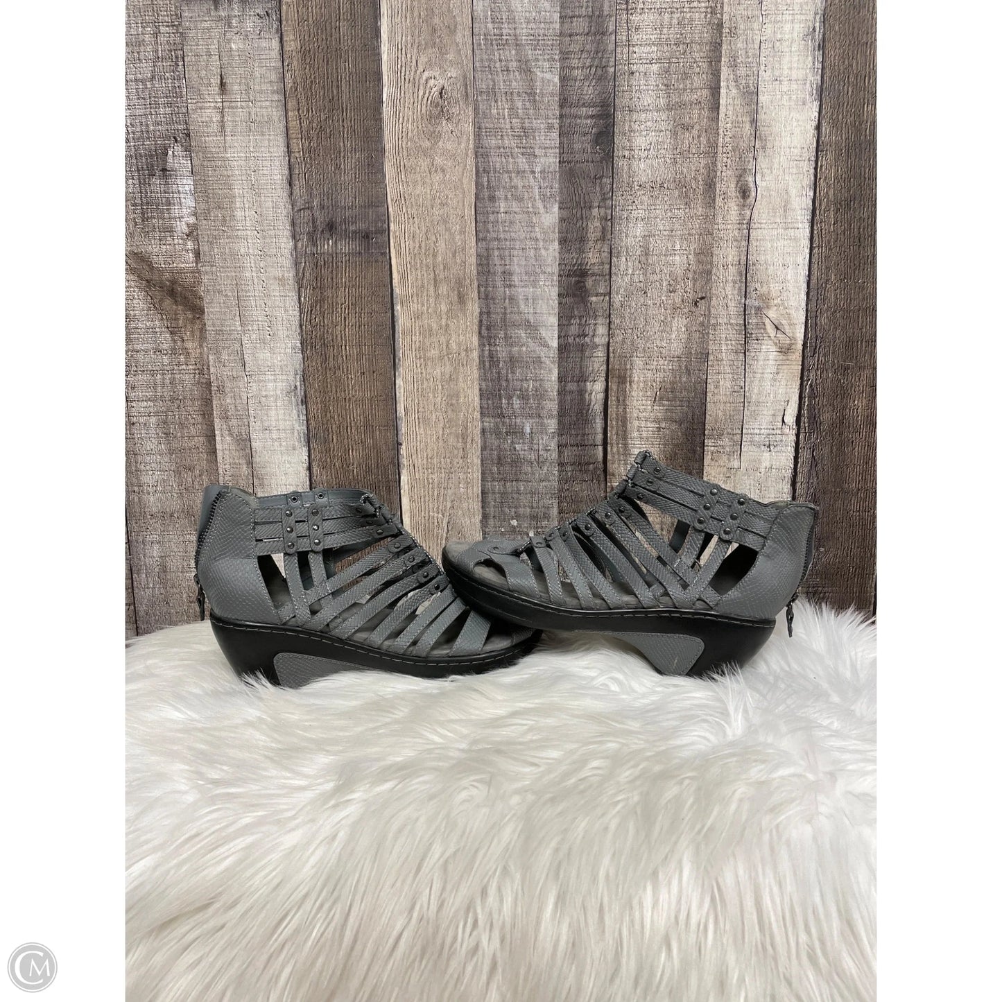 Sandals Heels Wedge By Jambu In Grey, Size: 9.5