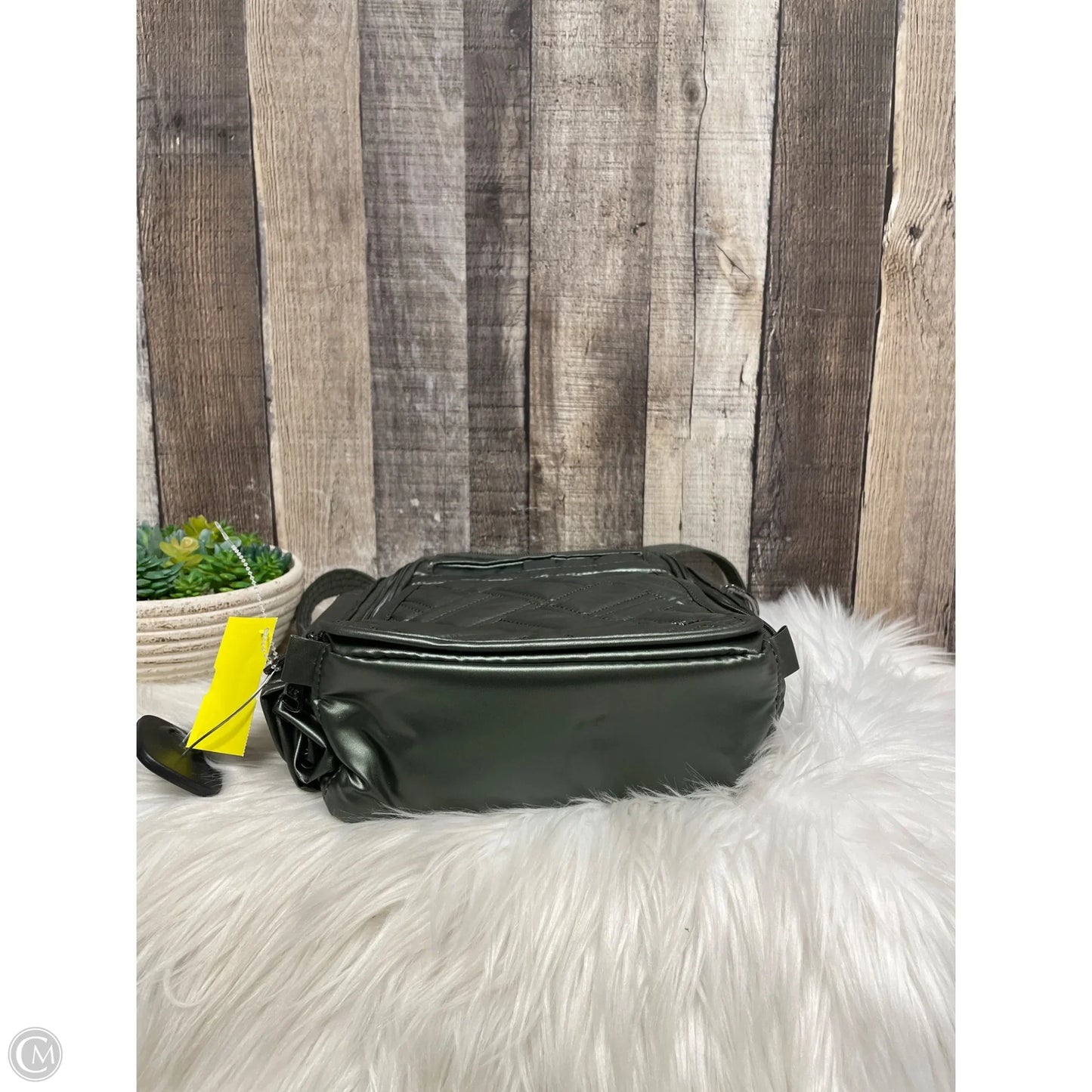 Crossbody By Lug, Size: Medium