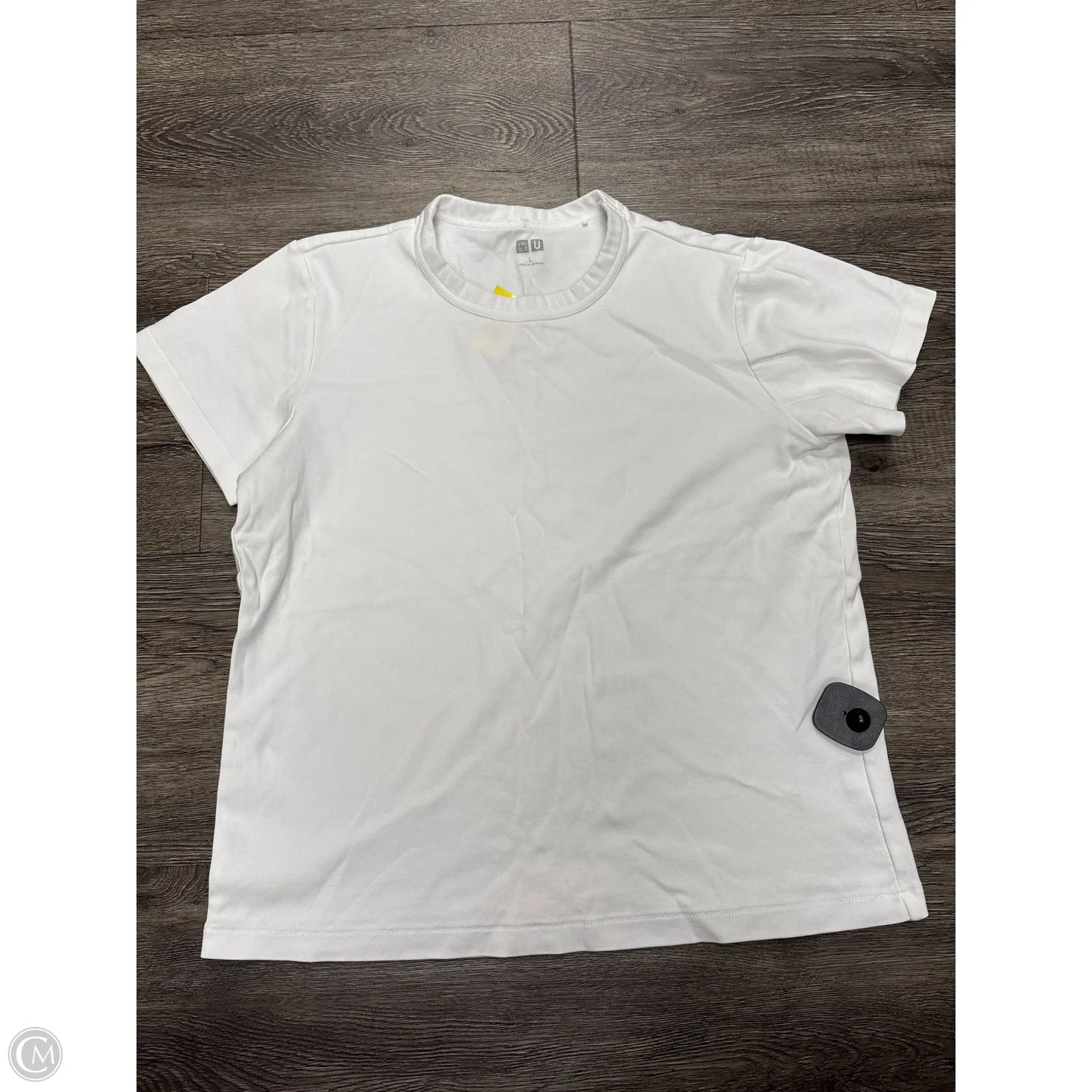 Top Short Sleeve By Uniqlo In White, Size: L