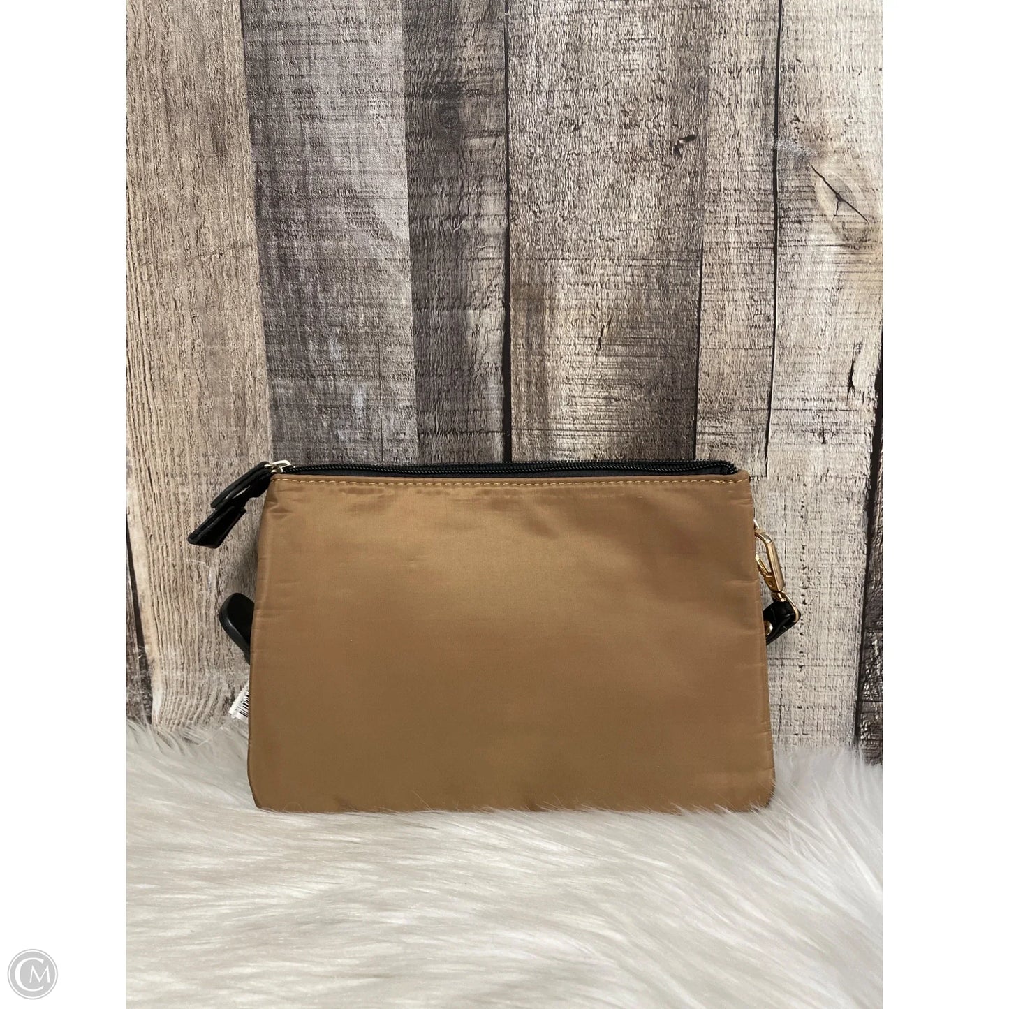 Wristlet By Cmf, Size: Medium