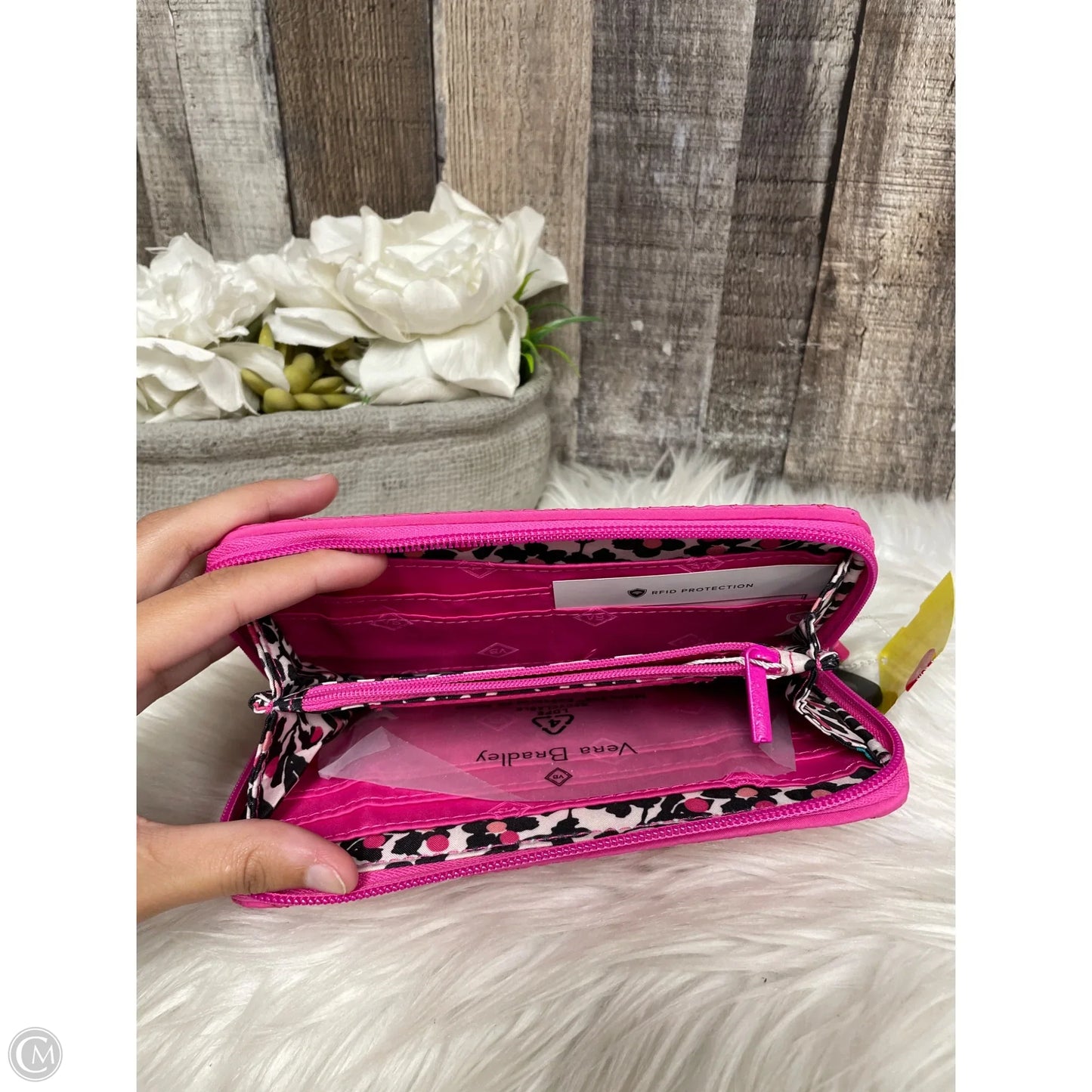 Wallet By Vera Bradley, Size: Medium