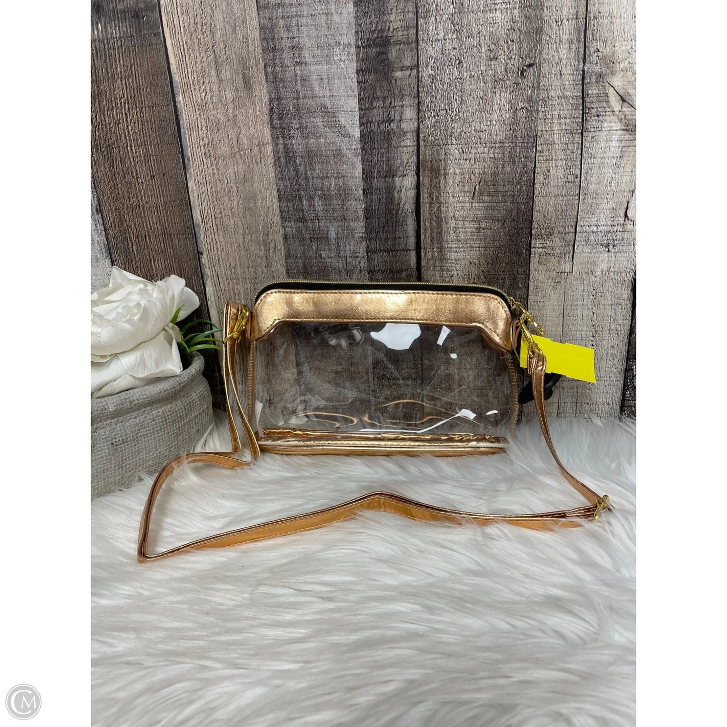 Crossbody By Cmf, Size: Small