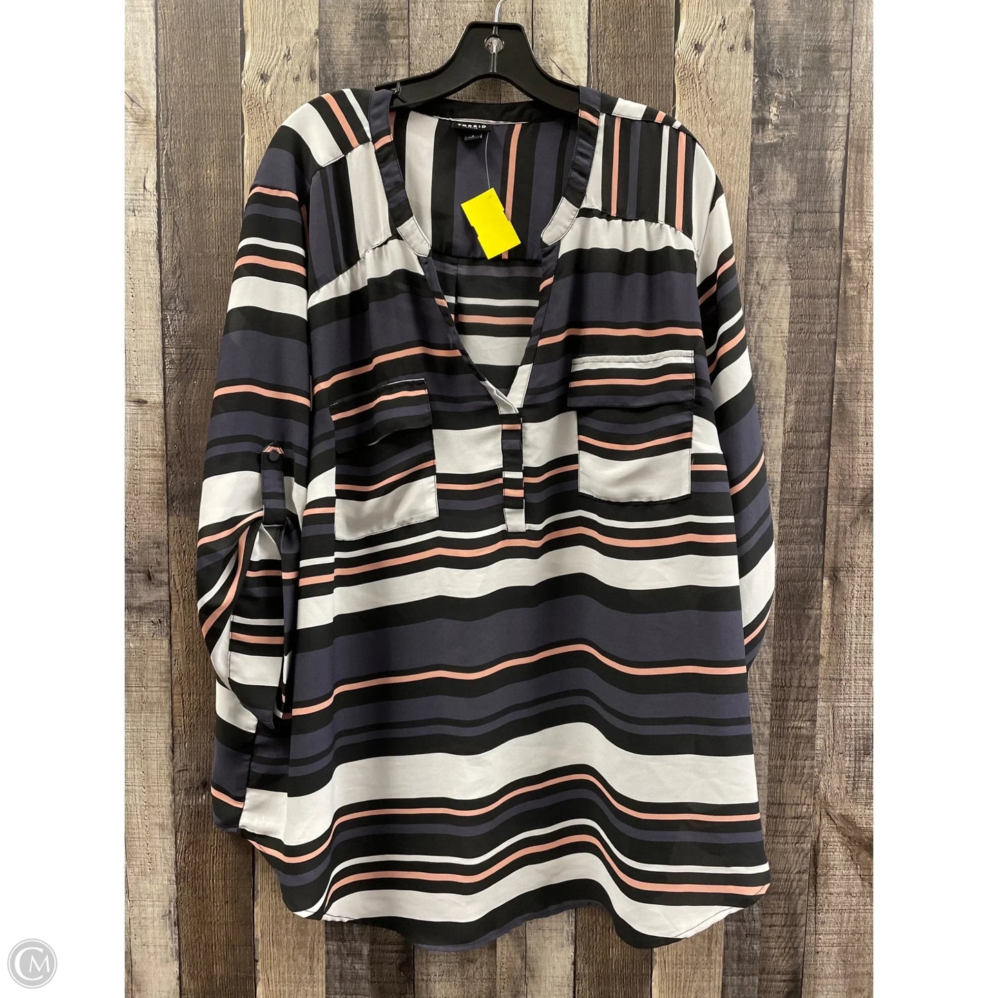 Top 3/4 Sleeve By Torrid In Multi-colored, Size: 4x