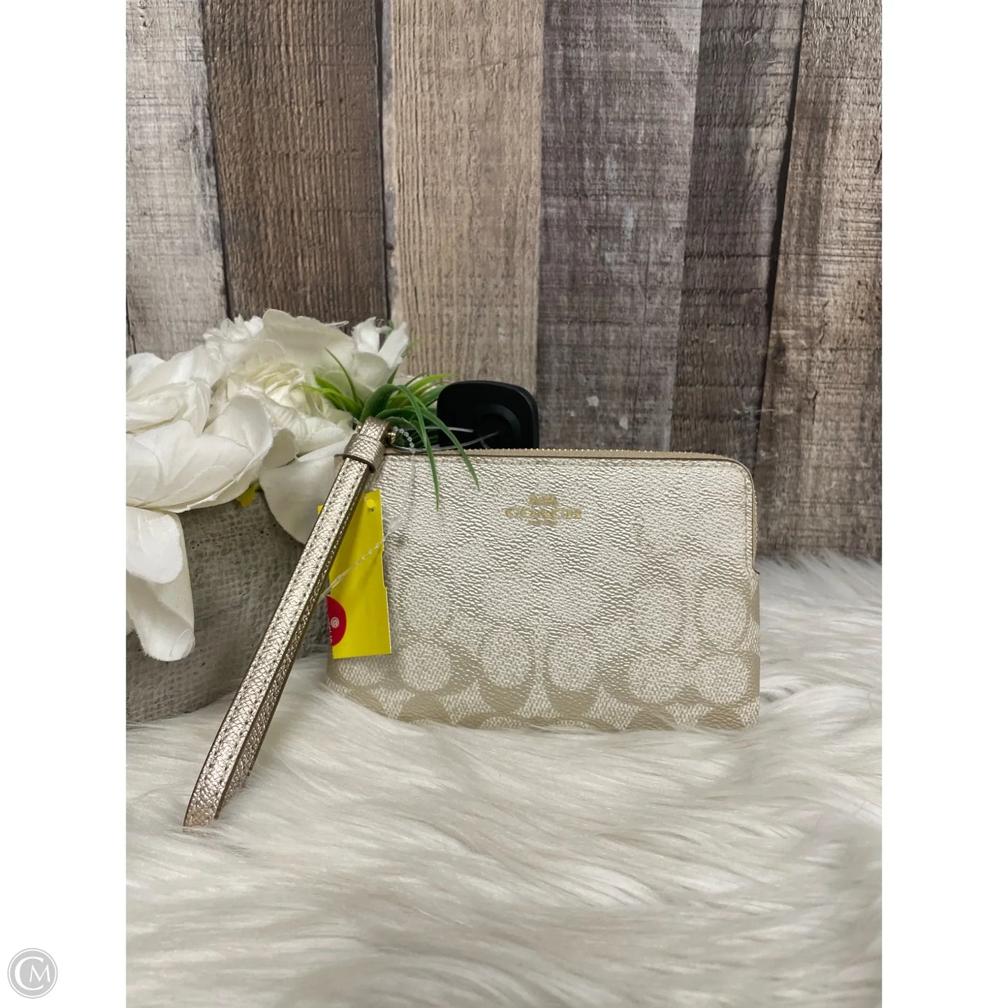 Wristlet Designer By Coach, Size: Medium