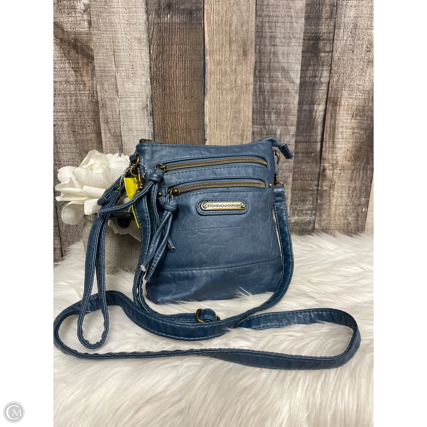 Crossbody By Stone Mountain, Size: Small
