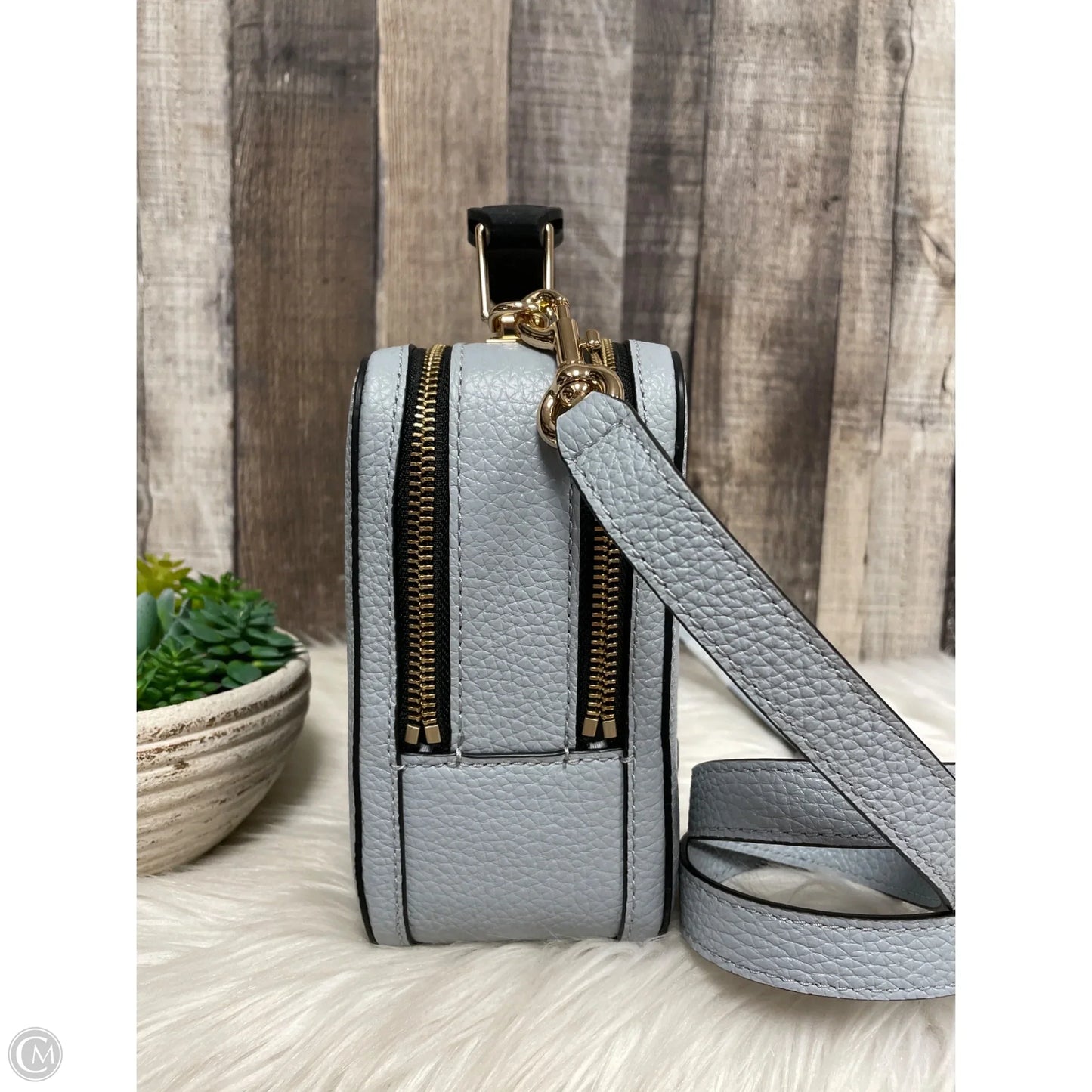 Crossbody Luxury Designer By Marc Jacobs, Size: Medium