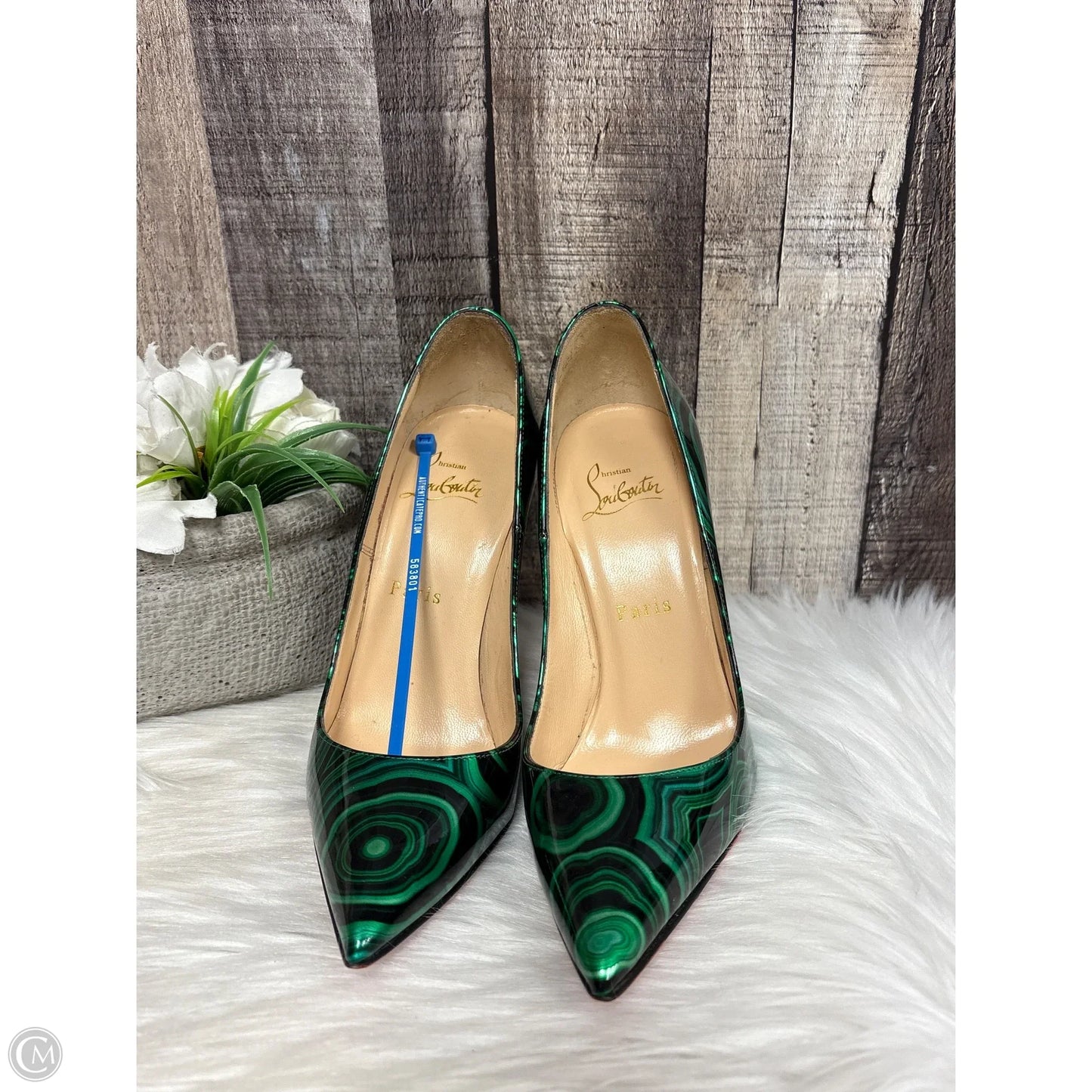 Shoes Luxury Designer By Christian Louboutin In Black & Green, Size: 6.5