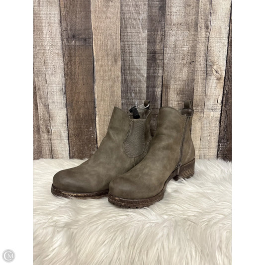Boots Ankle Heels By Crown Vintage In Taupe, Size: 9