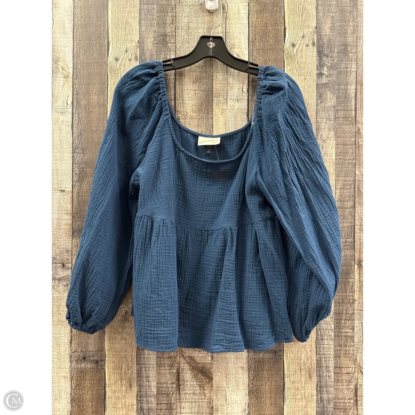 Top Long Sleeve By Universal Thread In Blue, Size: S