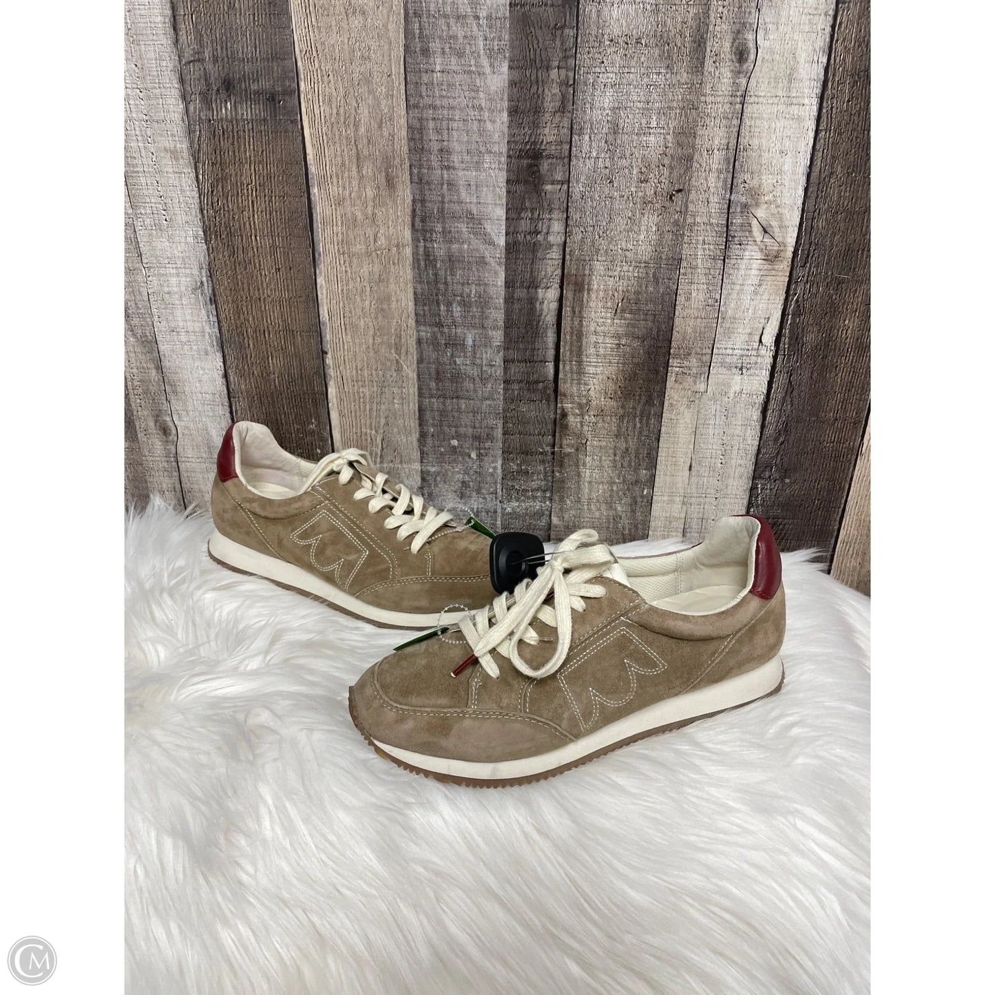 Shoes Sneakers By Birdies In Tan, Size: 10