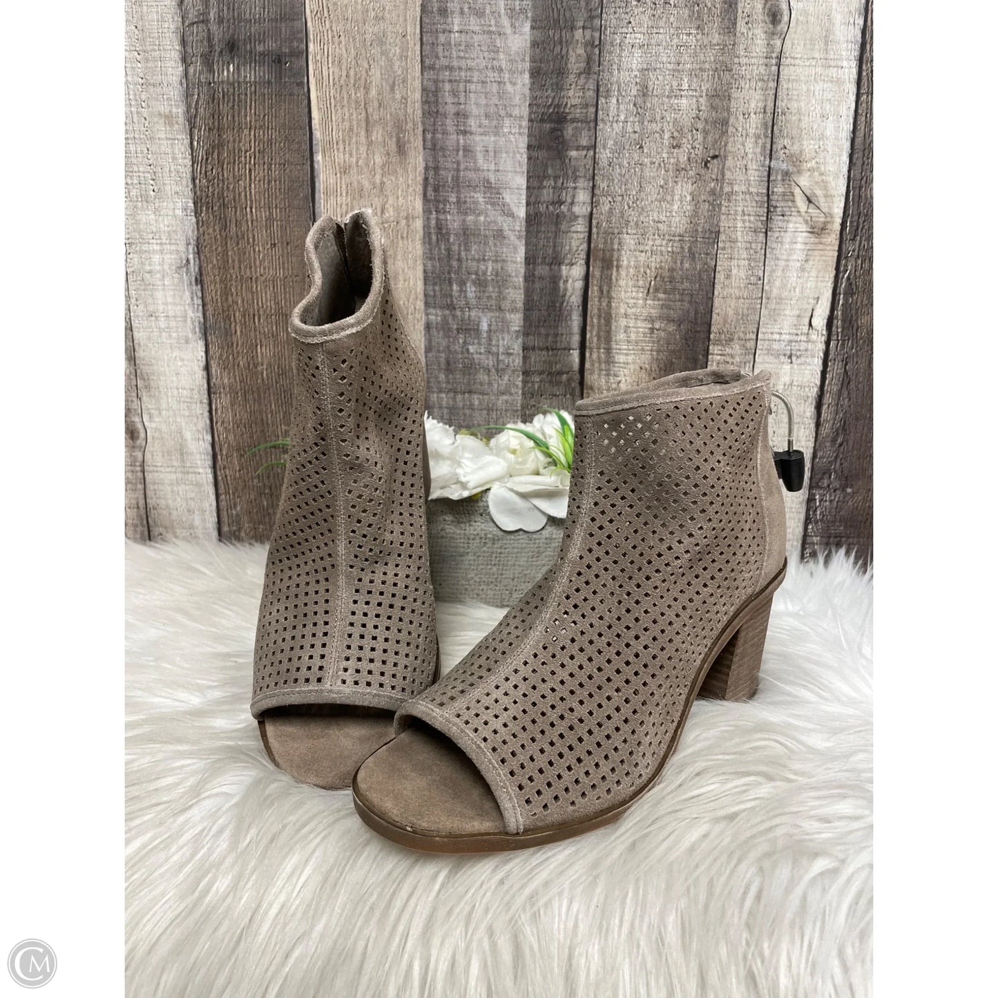 Boots Ankle Heels By Vince Camuto In Brown, Size: 8