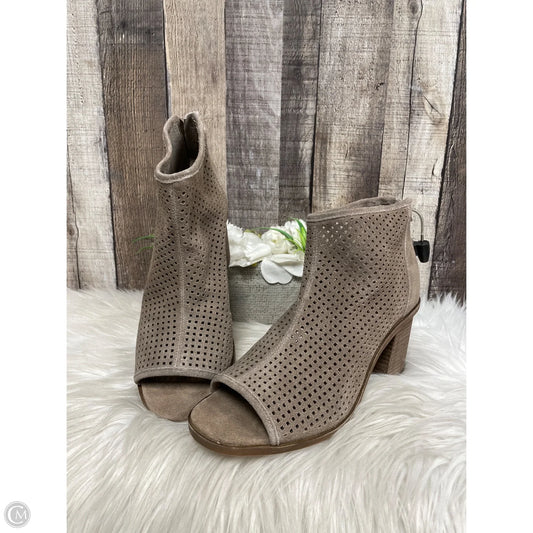 Boots Ankle Heels By Vince Camuto In Brown, Size: 8