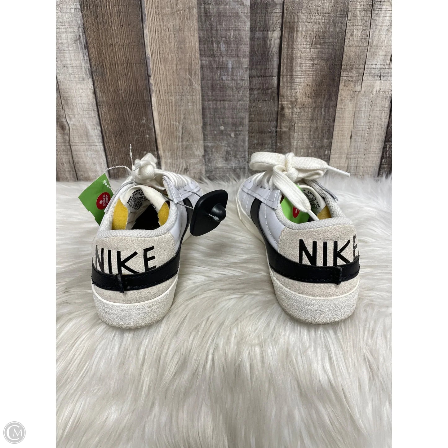 Shoes Athletic By Nike In Black & White, Size: 10