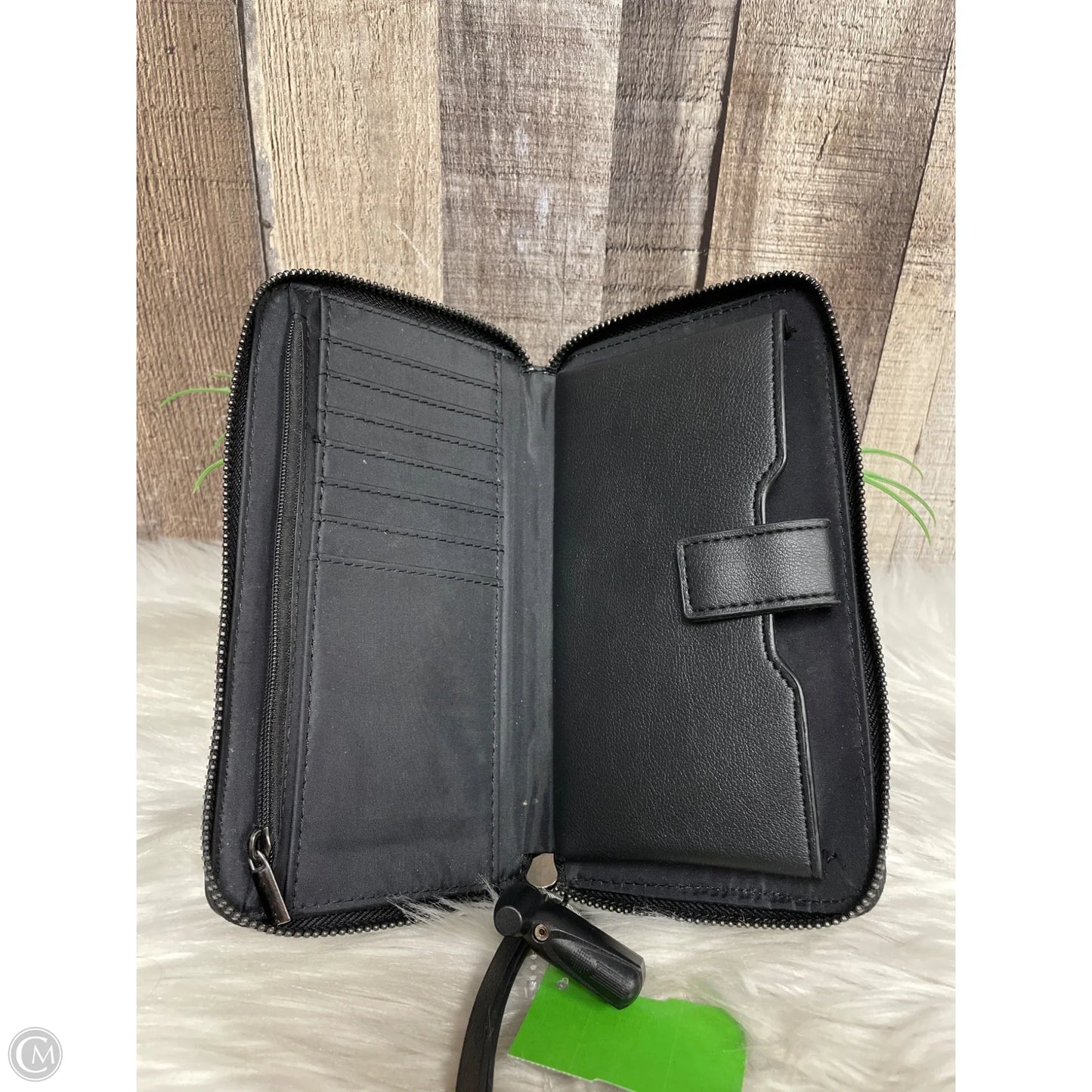 Wristlet By Cmf, Size: Large