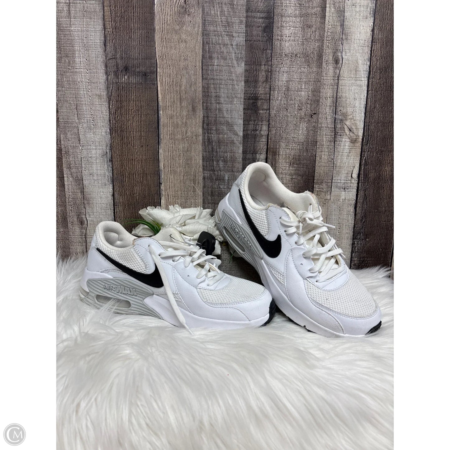 Shoes Athletic By Nike In White, Size: 10