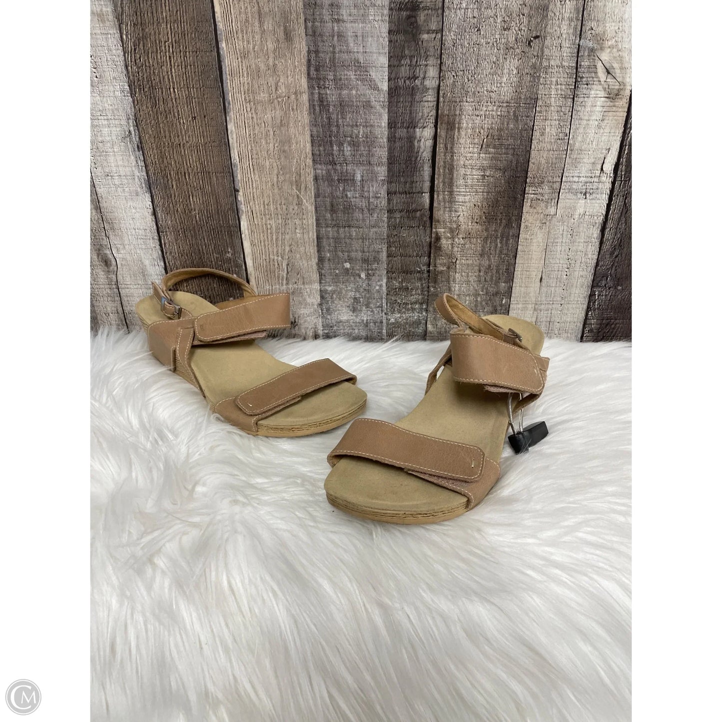 Sandals Heels Wedge By Clarks In Tan, Size: 11