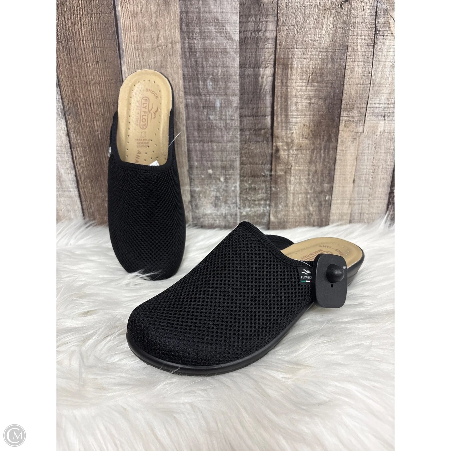 Shoes Flats By Cmc In Black, Size: 9