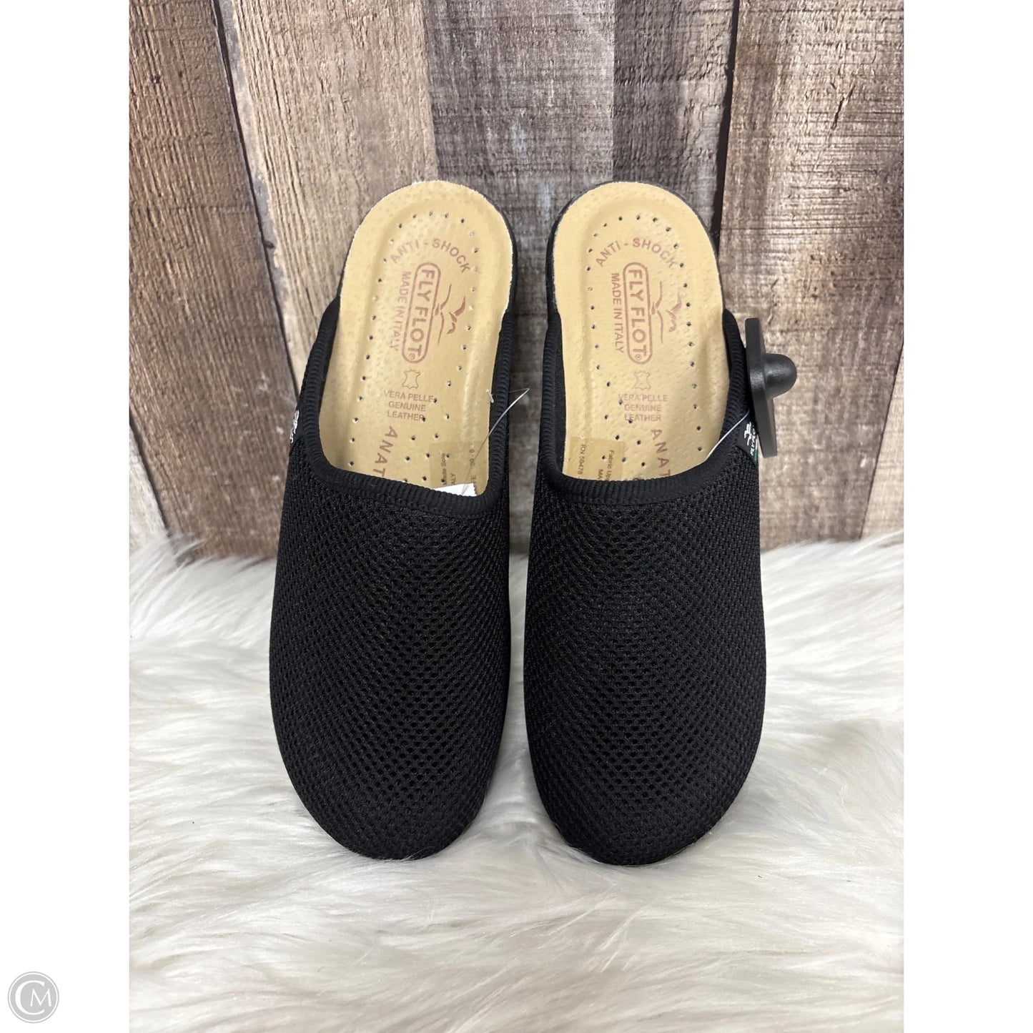 Shoes Flats By Cmc In Black, Size: 9
