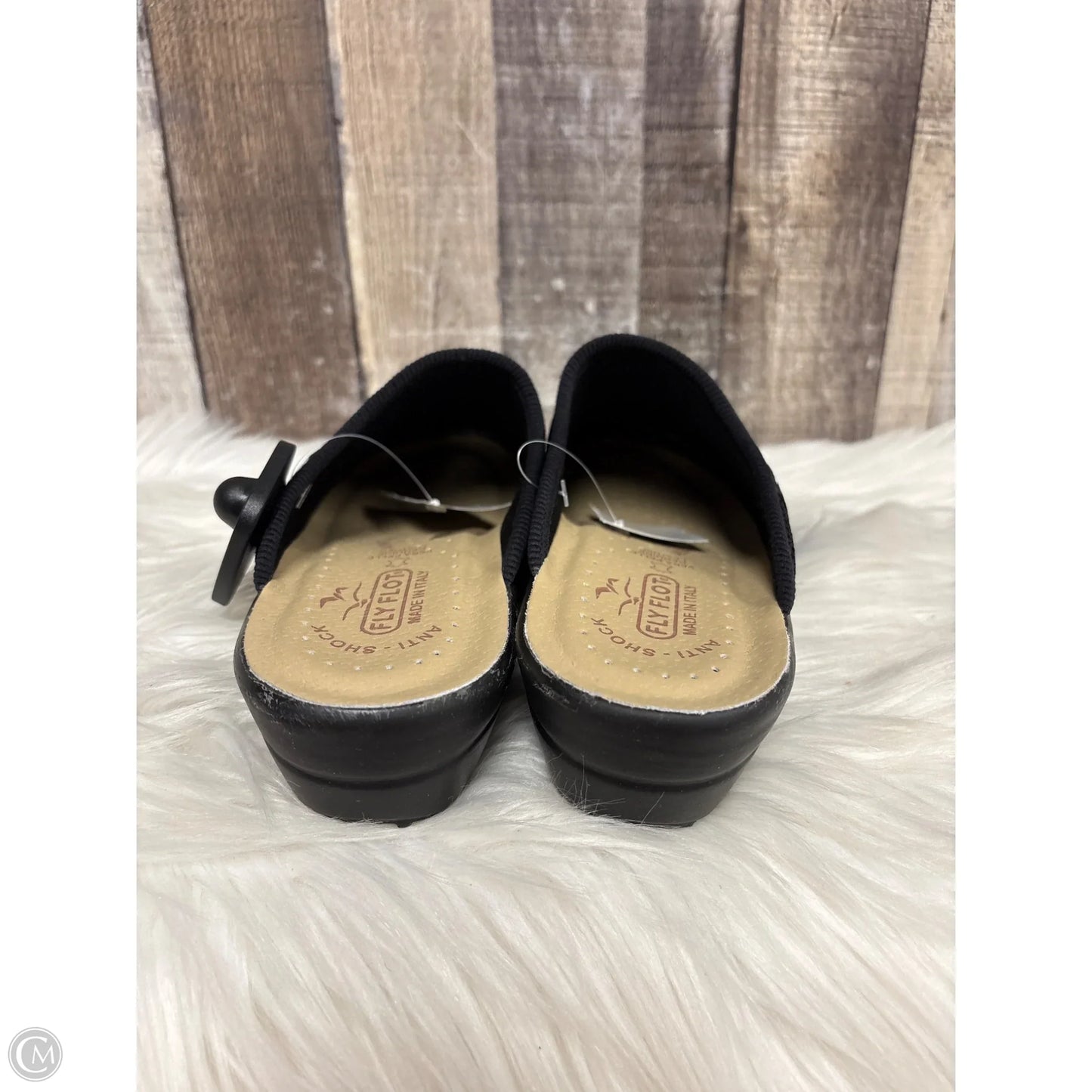 Shoes Flats By Cmc In Black, Size: 9