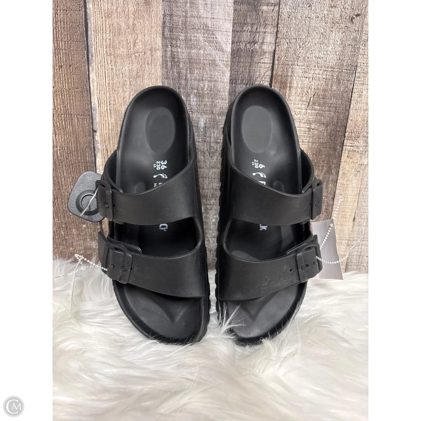 Sandals Flats By Birkenstock In Black, Size: 5